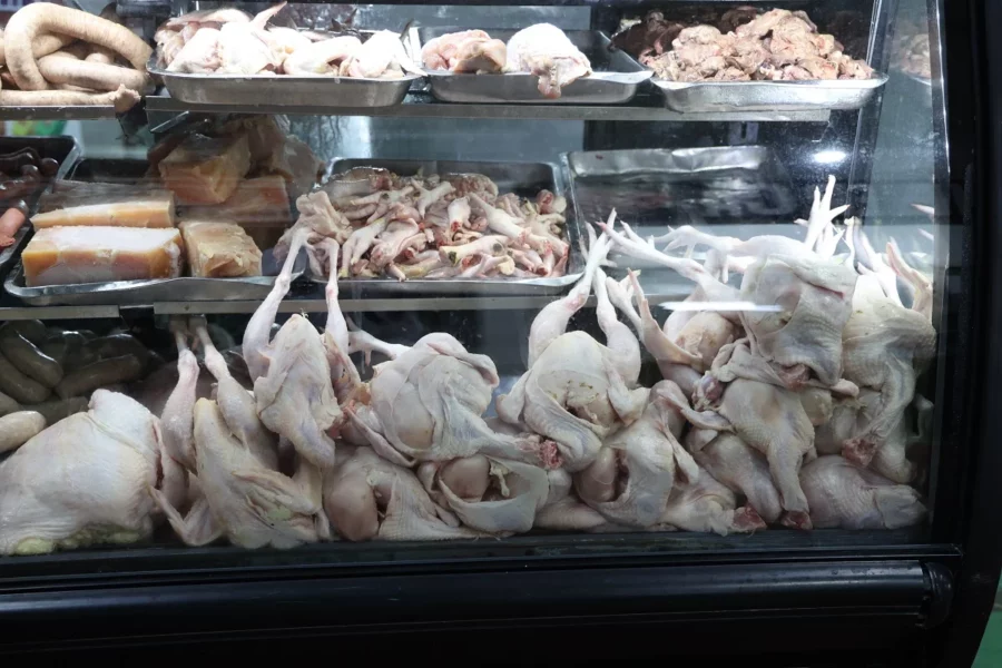 El pollo no baja El Banco Central atribuye el alza de precios al fuerte aumento en la demanda