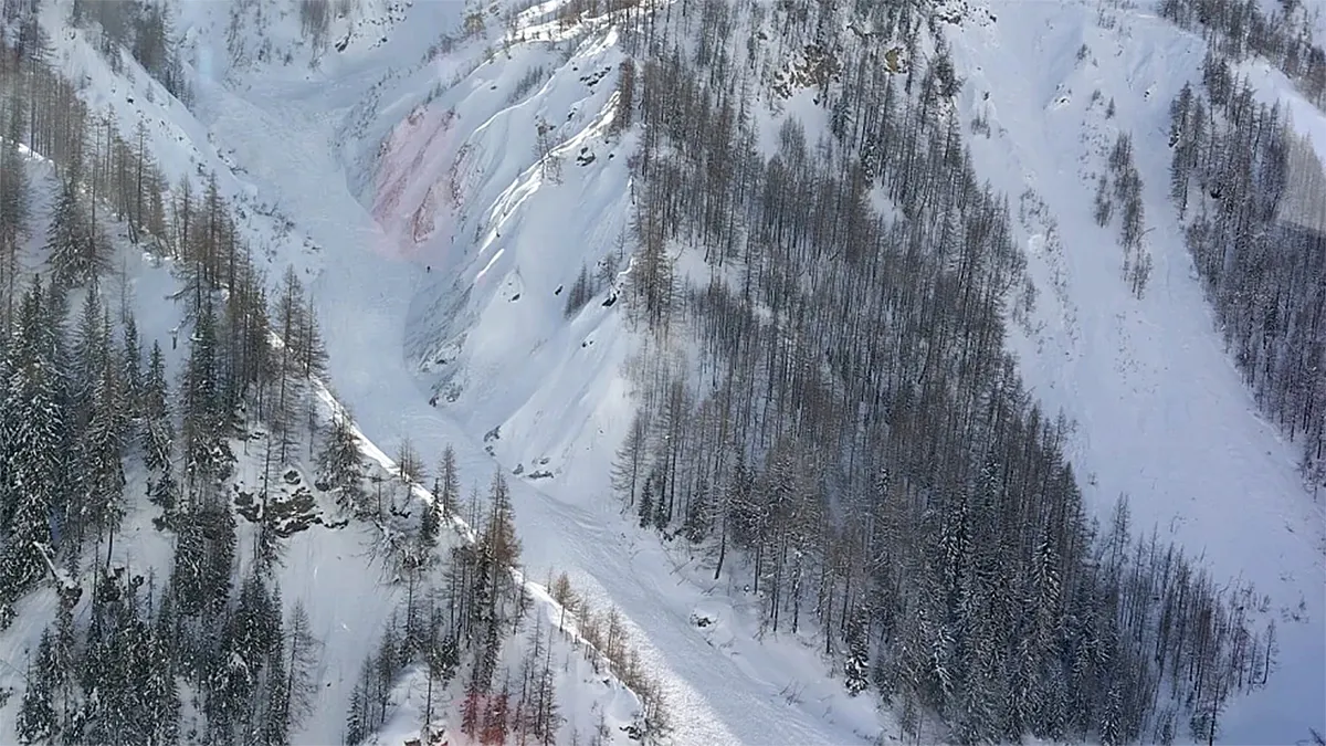 Tragedia en Courmayeur mueren tres esquiadores tras una avalancha en los Alpes italianos